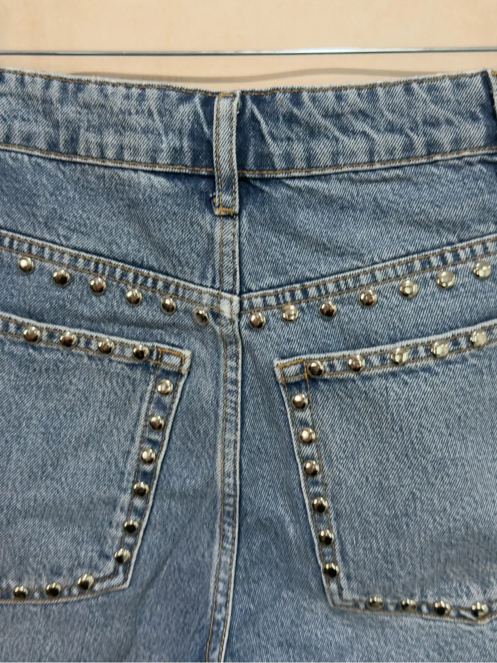 Reformation Raye Relaxed Cutoff Shorts Chesapeake Studded Denim Size 24 NWT